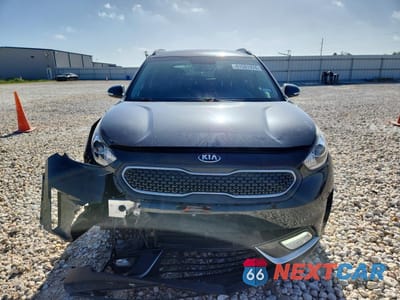 Piąte zdjęcie samochodu w środku: 2017 KIA NIRO EX VIN:KNDCC3LC2H5055317 - miniatura