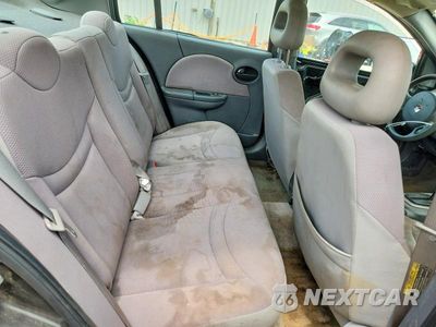 Zdjęcie 10 z 12 samochodu: 2004 SATURN ION LEVEL 2 VIN:1G8AJ52FX4Z192202 - miniatura