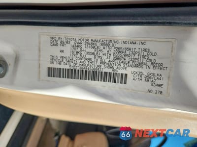Zdjęcie 14 z 14 samochodu: 2004 TOYOTA SEQUOIA LIMITED VIN:5TDZT38A84S208837 - miniatura