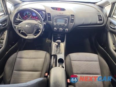 Zdjęcie 8 z 12 samochodu: 2014 KIA FORTE EX VIN:KNAFX4A84E5059352 - miniatura