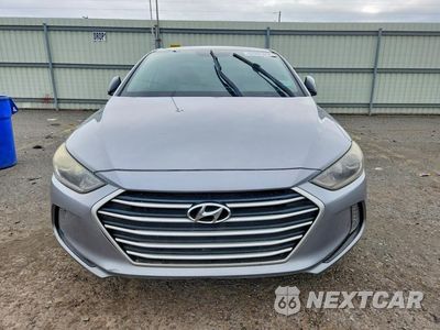 Piąte zdjęcie samochodu w środku: 2017 HYUNDAI ELANTRA SE VIN:5NPD84LF4HH042624 - miniatura