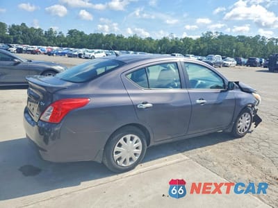 Trzecie zdjęcie samochodu z tyłu: 2015 NISSAN VERSA 1.6 SV VIN:3N1CN7AP8FL833899 - miniatura