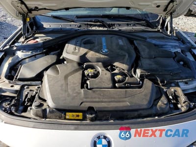 Zdjęcie 11 z 12 samochodu: 2017 BMW 330E VIN:WBA8E1C31HA156986 - miniatura