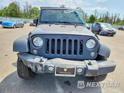 Piąte zdjęcie samochodu w środku: 2018 JEEP WRANGLER UNLIMITED SPORT VIN:1C4BJWDG7JL901253 - miniatura