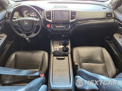 Zdjęcie 8 z 13 samochodu: 2018 HONDA PILOT TOURING VIN:5FNYF5H90JB011956 - miniatura