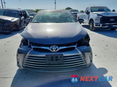 Piąte zdjęcie samochodu w środku: 2017 TOYOTA CAMRY LE VIN:4T1BF1FK1HU434966 - miniatura