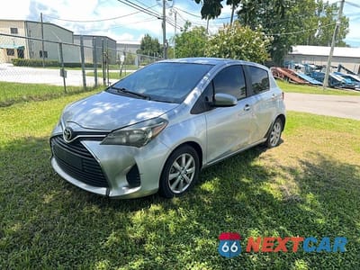 Drugie zdjęcie samochodu z przodu: 2016 TOYOTA YARIS 5-DOOR LE VIN:VNKKTUD35GA071024 - miniatura
