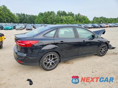 Trzecie zdjęcie samochodu z tyłu: 2018 FORD FOCUS SEL VIN:1FADP3H2XJL233765 - miniatura