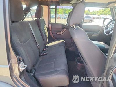 Zdjęcie 11 z 13 samochodu: 2017 JEEP WRANGLER UNLIMITED SPORT VIN:1C4BJWDGXHL549652 - miniatura