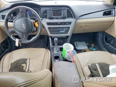Zdjęcie 8 z 12 samochodu: 2015 HYUNDAI SONATA SE VIN:5NPE24AF7FH206017 - miniatura