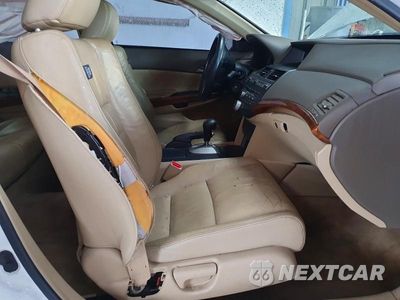 Zdjęcie 7 z 13 samochodu: 2008 HONDA ACCORD EXL VIN:1HGCP26888A103028 - miniatura