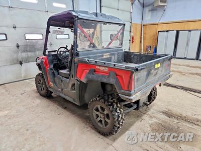 Trzecie zdjęcie samochodu z tyłu: 2021 TRACKER UTILITY VEHICLE VIN:4UF5R4KB3MT302154 - miniatura