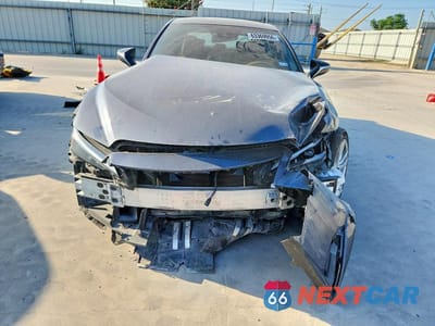 Piąte zdjęcie samochodu w środku: 2022 LEXUS IS 300 VIN:JTHAA1D22N5122029 - miniatura