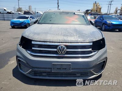 Piąte zdjęcie samochodu w środku: 2021 VOLKSWAGEN ATLAS CROSS SPORT SE VIN:1V2ME2CA6MC207286 - miniatura