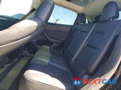 Zdjęcie 10 z 13 samochodu: 2023 TESLA MODEL Y VIN:7SAYGDEE8PF816799 - miniatura