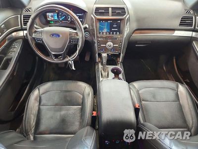 Zdjęcie 8 z 12 samochodu: 2017 FORD EXPLORER LIMITED VIN:1FM5K8F80HGC06879 - miniatura