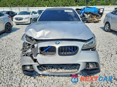 Piąte zdjęcie samochodu w środku: 2016 BMW 535 I VIN:WBA5B1C55GG553688 - miniatura