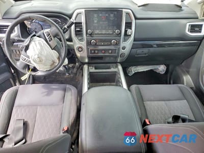 Zdjęcie 8 z 12 samochodu: 2020 NISSAN TITAN SV VIN:1N6AA1EF8LN508676 - miniatura