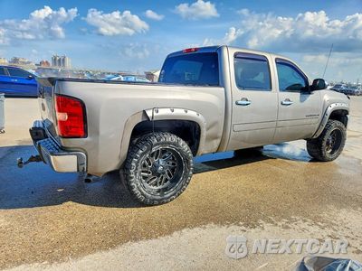 Trzecie zdjęcie samochodu z tyłu: 2013 CHEVROLET SILVERADO C1500 LT VIN:3GCPCSE01DG219786 - miniatura
