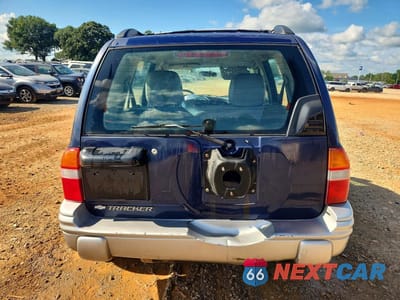 Zdjęcie 6 z 13 samochodu: 2001 CHEVROLET TRACKER LT VIN:2CNBJ634116942151 - miniatura