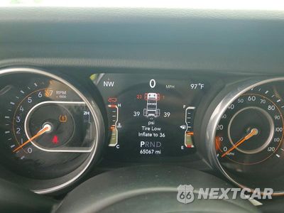 Zdjęcie 9 z 13 samochodu: 2018 JEEP WRANGLER UNLIMITED SAHARA VIN:1C4HJXEG0JW258693 - miniatura