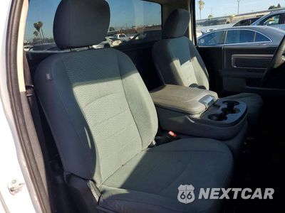 Zdjęcie 10 z 12 samochodu: 2015 RAM 1500 ST VIN:3C6JR6DT7FG525053 - miniatura