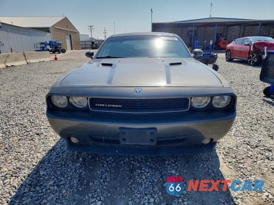 Piąte zdjęcie samochodu w środku: 2009 DODGE CHALLENGER SE VIN:2B3LJ44V09H524220 - miniatura