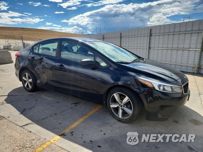Czwarte zdjęcie samochodu z boku: 2018 KIA FORTE LX VIN:3KPFL4A75JE166379 - miniatura