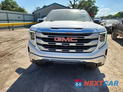 Piąte zdjęcie samochodu w środku: 2026 GMC SIERRA K1500 SLE VIN:1GTPUBEKXTZ121210 - miniatura
