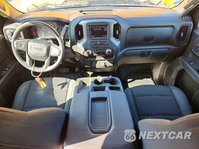 Zdjęcie 8 z 12 samochodu: 2023 GMC SIERRA K1500 VIN:1GTRUAEKXPZ223261 - miniatura