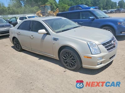 Czwarte zdjęcie samochodu z boku: 2008 CADILLAC STS VIN:1G6DA67V980210484 - miniatura