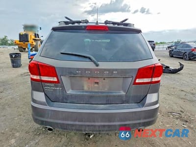 Zdjęcie 6 z 13 samochodu: 2015 DODGE JOURNEY SE VIN:3C4PDDAG4FT526908 - miniatura