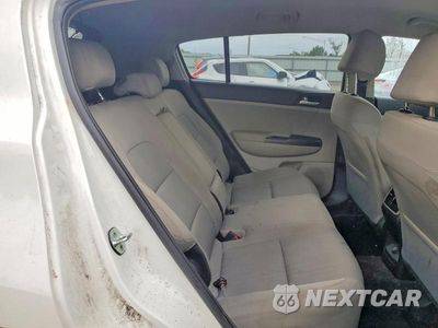 Zdjęcie 10 z 12 samochodu: 2022 KIA SPORTAGE LX VIN:KNDPM3AC3N7001879 - miniatura