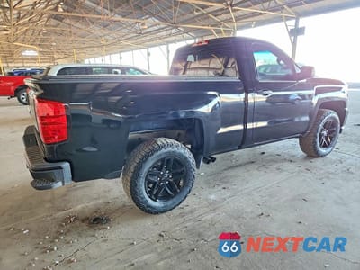 Trzecie zdjęcie samochodu z tyłu: 2016 CHEVROLET SILVERADO K1500 VIN:1GCNKNEH5GZ330119 - miniatura