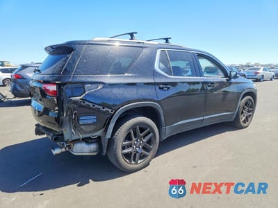 Trzecie zdjęcie samochodu z tyłu: 2019 CHEVROLET TRAVERSE LT VIN:1GNEVGKW1KJ116314 - miniatura
