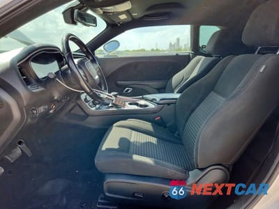 Zdjęcie 7 z 12 samochodu: 2021 DODGE CHALLENGER SXT VIN:2C3CDZAG4MH573507 - miniatura