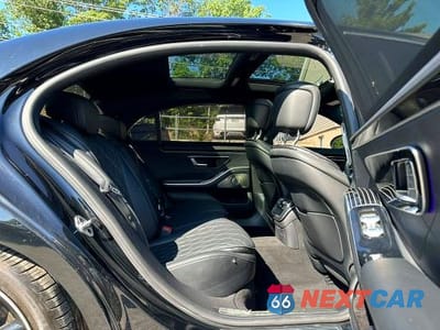 Zdjęcie 6 z 10 samochodu: 2022 MERCEDES-BENZ S 580 4MATIC VIN:W1K6G7GB0NA151420 - miniatura