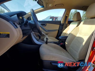 Zdjęcie 7 z 12 samochodu: 2013 HYUNDAI ELANTRA GLS VIN:KMHDH4AE9DU638317 - miniatura