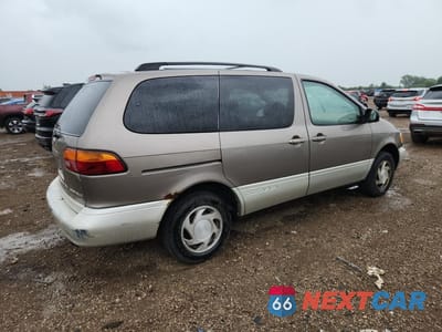 Trzecie zdjęcie samochodu z tyłu: 1999 TOYOTA SIENNA XLE VIN:4T3ZF13C6XU161752 - miniatura