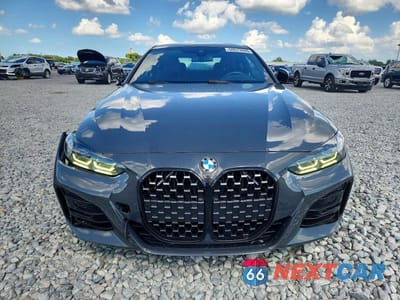 Piąte zdjęcie samochodu w środku: 2022 BMW 430I VIN:WBA53AP09NCK91254 - miniatura