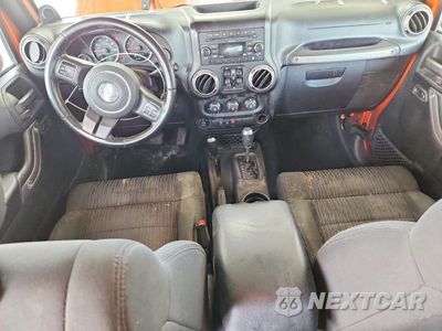 Zdjęcie 8 z 12 samochodu: 2011 JEEP WRANGLER UNLIMITED SPORT VIN:1J4HA3H14BL586051 - miniatura