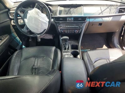 Zdjęcie 8 z 12 samochodu: 2018 KIA OPTIMA EX VIN:5XXGU4L33JG211046 - miniatura
