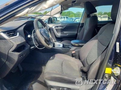 Zdjęcie 7 z 13 samochodu: 2021 TOYOTA RAV4 XLE VIN:2T3P1RFV3MW207261 - miniatura