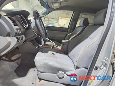 Zdjęcie 7 z 12 samochodu: 2006 TOYOTA TACOMA DOUBLE CAB PRERUNNER VIN:5TEJU62N26Z249770 - miniatura