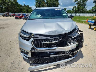 Piąte zdjęcie samochodu w środku: 2024 CHRYSLER PACIFICA LIMITED VIN:2C4RC1GG9RR128165 - miniatura