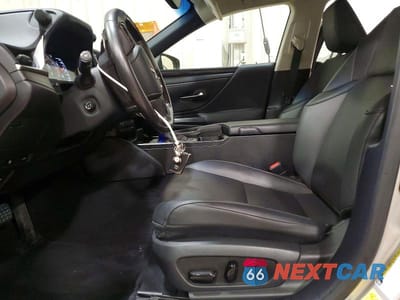 Zdjęcie 7 z 12 samochodu: 2021 LEXUS ES 350 BASE VIN:58ADZ1B1XMU108759 - miniatura