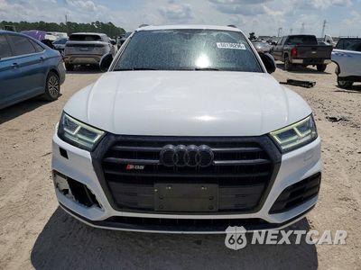 Piąte zdjęcie samochodu w środku: 2020 AUDI SQ5 PREMIUM PLUS VIN:WA1B4AFY6L2113390 - miniatura