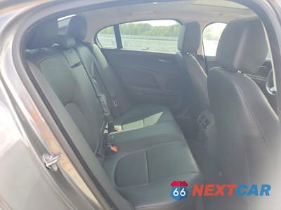 Zdjęcie 10 z 12 samochodu: 2017 JAGUAR XE PREMIUM VIN:SAJAJ4BV1HA950487 - miniatura