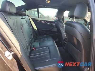 Zdjęcie 10 z 12 samochodu: 2018 BMW 540 XI VIN:WBAJE7C55JWD52754 - miniatura