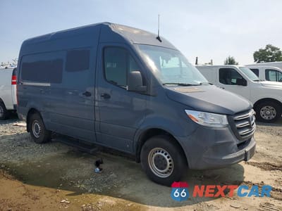 Czwarte zdjęcie samochodu z boku: 2019 MERCEDES-BENZ SPRINTER 2500/3500 DELIVERY VAN VIN:WD4PF0CD1KP099276 - miniatura